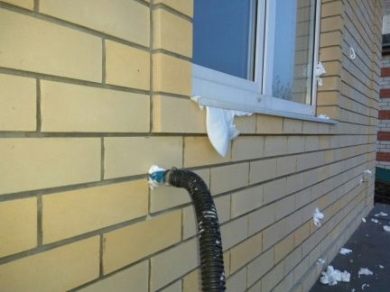 Утепление жидким пенопластом (пеноизол)  Армавир