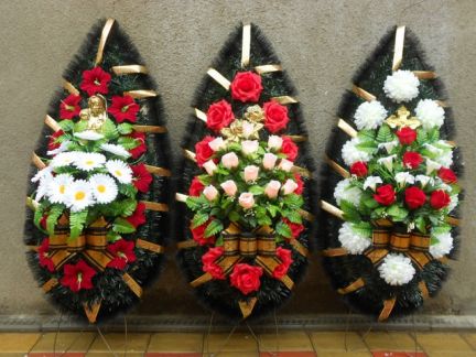 Продаю Ритуальные венки и корзины  - купить на сайте объявлений Армавир онлайн