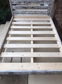 Кровати из массива  Армавир