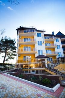 Горничная в частную гостиницу. Жилье + питание  - купить на сайте объявлений Геленджик онлайн