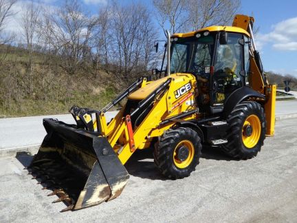 Услуги экскаватора -погрузчика JCB 3CX  - купить на сайте объявлений Анапа онлайн