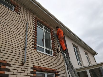 Утепление пеноизолом (жидкий пенопласт)  Армавир