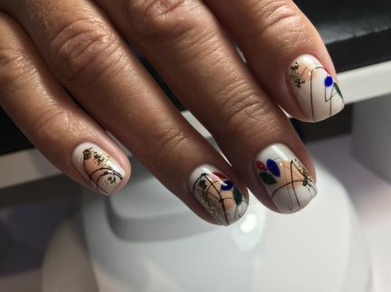 Маникюр, покрытие ногтей гель-лаком Ялта  Армавир