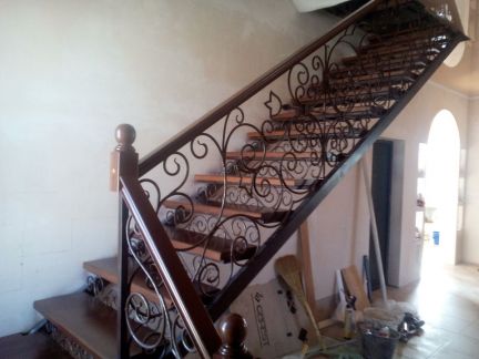 Металлические лестницы  - купить на сайте объявлений Мостовской онлайн