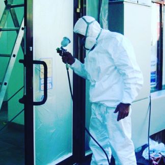 Покраска окон и дверей. Цех покраски. Маляр  - купить на сайте объявлений Краснодар онлайн