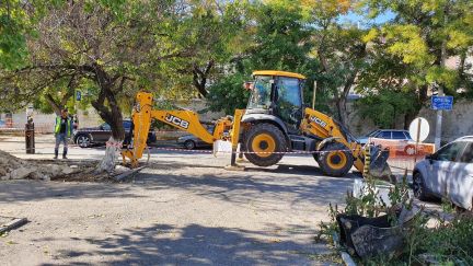 Аренда экскаватора JCB-3CX  Армавир