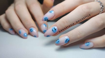 Маникюр, педикюр  Армавир