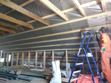 Бесшовное утепление Пеноизолом (Жидкий пенопласт)  Армавир