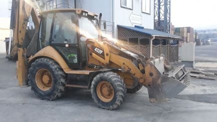 Экскаватор Погрузчик  - купить на сайте объявлений Новороссийск онлайн