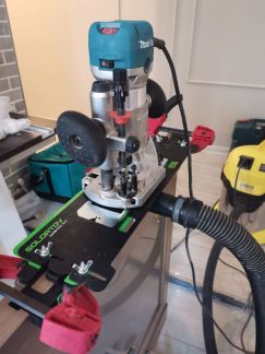 Установка межкомнатных и входных дверей  - купить на сайте объявлений Новороссийск онлайн