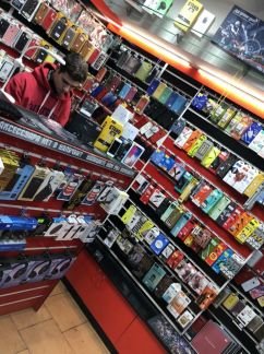 Продавец консультант, сотрудник магазинХоко/hoco  - купить на сайте объявлений Симферополь онлайн