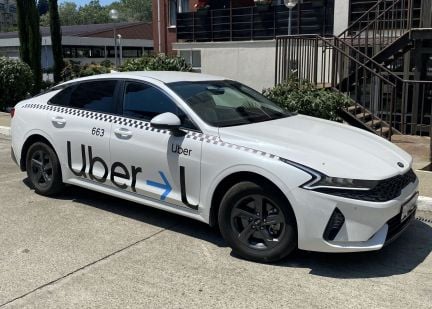 Под такси  Армавир