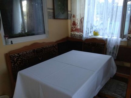 Дом 82м кв. на участке 13 сот.  Армавир