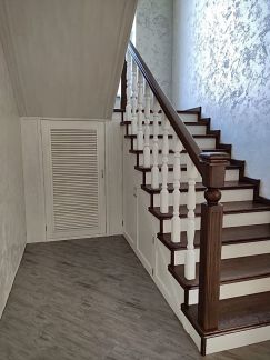 Изготовление лестниц из дерева  - купить на сайте объявлений Краснодар онлайн