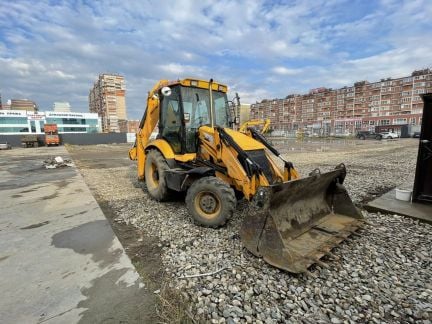 Услуги экскаватора погрузчика  - купить на сайте объявлений Краснодар онлайн