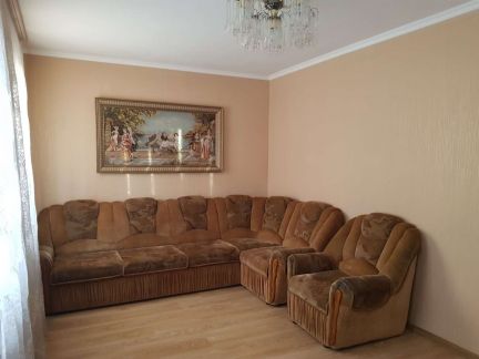 Дом 60м кв. на участке 5 сот.  Армавир