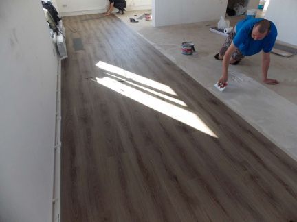 Укладка ламината  - купить на сайте объявлений Сочи онлайн