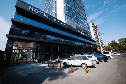 Официант  - купить на сайте объявлений Анапа онлайн