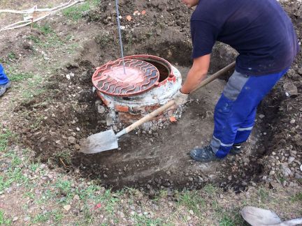 Копка грунтов в ручную любой сложности  Армавир