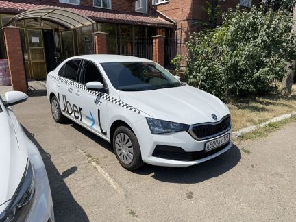 Аренда автомобиля под такси  Армавир