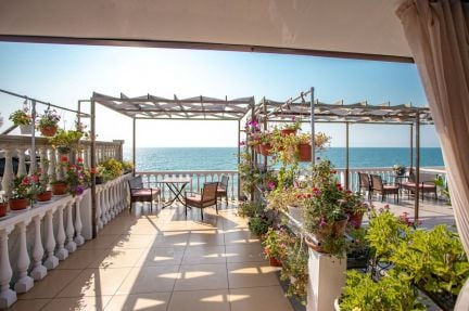 Горничная в гостевой дом  - купить на сайте объявлений Сочи онлайн