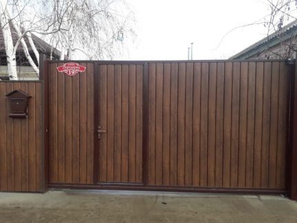 Строительство заборов, навесов, кровля  Армавир