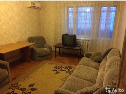 Сдам 1-комнатную квартиру, 35 м кв., 2/9 эт.  Армавир