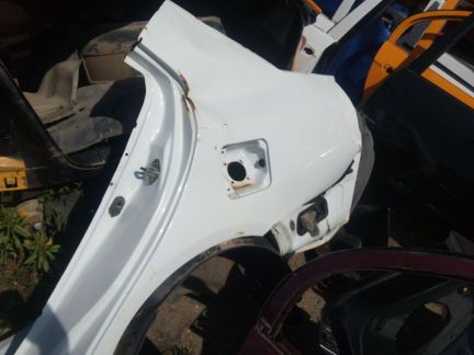 Заднее крыло на джели мк  - купить на сайте объявлений Армавир онлайн