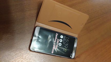 Кожаный чехол на asus Zenfone 3 Deluxe  - купить на сайте объявлений Армавир онлайн
