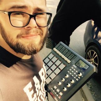 DJ/звукооператор на Ваш праздник/мероприятие  - купить на сайте объявлений Армавир онлайн