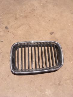 Решётка капота bmw-e39  Армавир