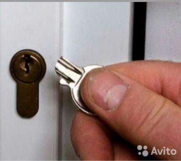 Слесарь.Замки. Вскрытие, ремонт, замена,врезка  - купить на сайте объявлений Армавир онлайн
