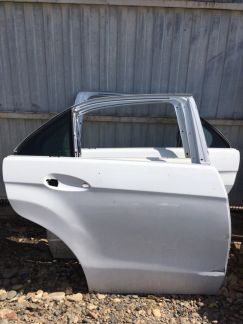 Дверь Mercedes e212 задняя правая. дорест  - купить на сайте объявлений Армавир онлайн