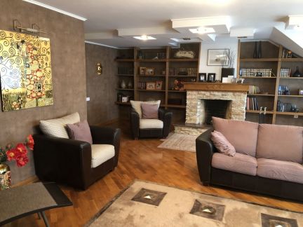 5-к квартира, 220 м кв., 3/3 эт.  - купить на сайте объявлений Армавир онлайн