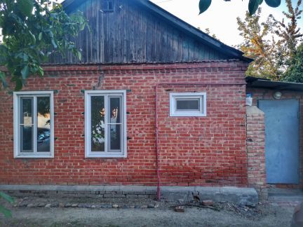 Продается 1-комнатная квартира, 28 м кв., 1/1 эт.  - купить на сайте объявлений Армавир онлайн