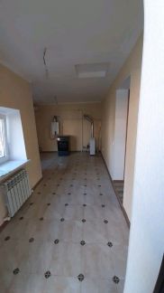 Дом 64 м кв. на участке 6 сот.  Армавир