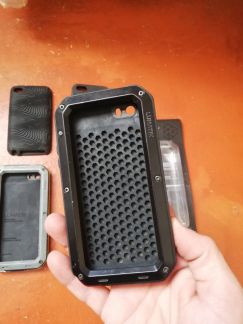 Мощные чехлы на болтах для 5/5s/5SE  Армавир