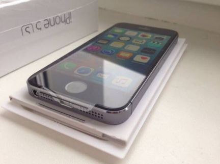 iPhone 5S 16GB серый космос/ восстановленный  - купить на сайте объявлений Армавир онлайн