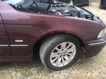 Крыло переднее правое BMW-e39  - купить на сайте объявлений Армавир онлайн
