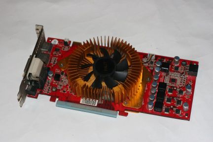 Nvidia GeForce 9600 GT  - купить на сайте объявлений Армавир онлайн