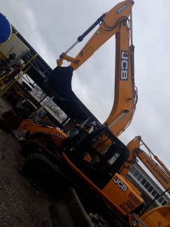 Услуги гусеничного экскаватора  - купить на сайте объявлений Армавир онлайн