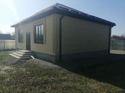 Дом 96 м кв. на участке 5 сот.  - купить на сайте объявлений Армавир онлайн