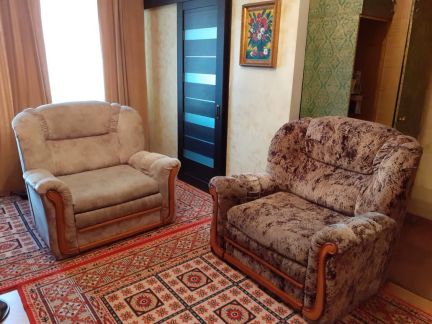 Два кресла  - купить на сайте объявлений Армавир онлайн