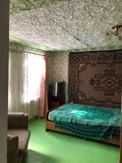 Коттедж 40 м кв. на участке 1 сот.  Армавир