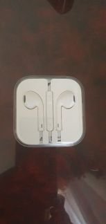 Оригинальные наушники Apple  - купить на сайте объявлений Армавир онлайн