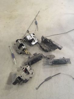 Замки, ручки Бмв е34  - купить на сайте объявлений Армавир онлайн