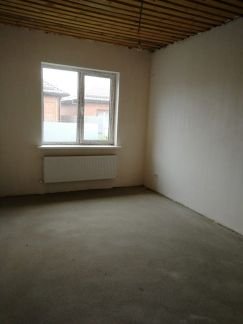 Дом 75 м кв. на участке 3 сот.  Армавир