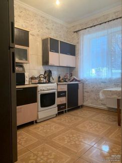 Дом 100 м кв. на участке 4 сот.  Армавир