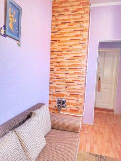 Дом 20 м кв. на участке 2 сот.  Армавир