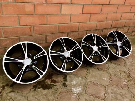 Красивое литьё R13 в идеале  Армавир